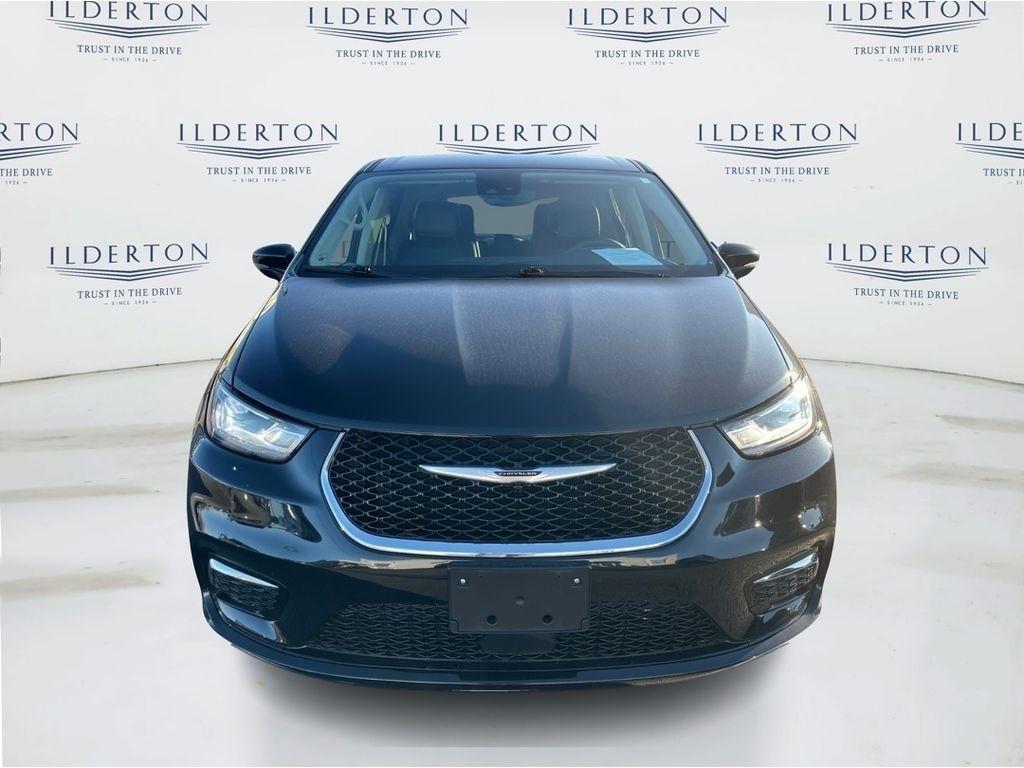 used 2024 Chrysler Pacifica Hybrid car, priced at $25,995