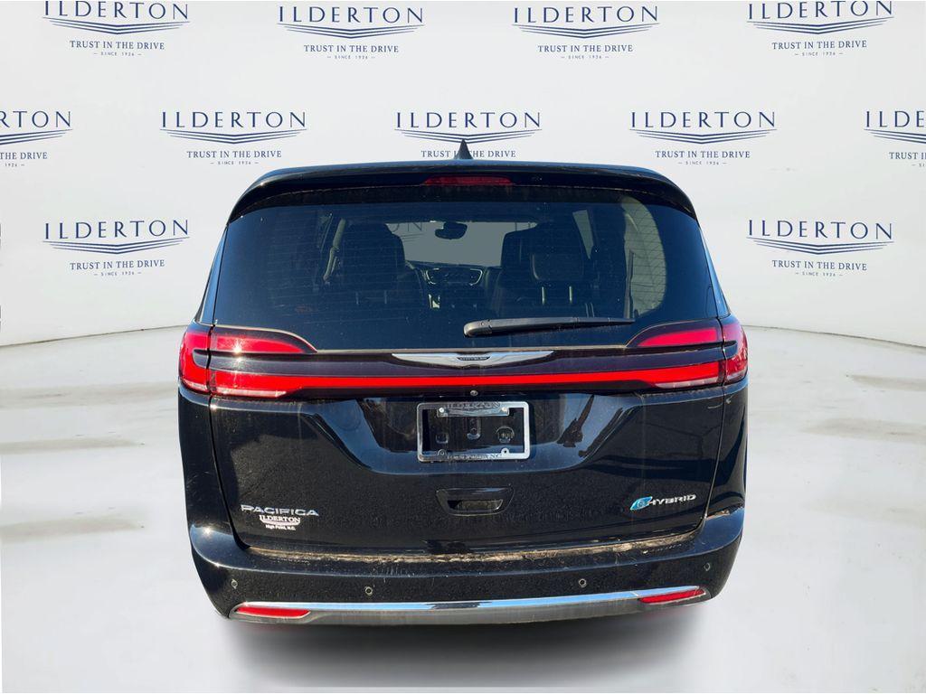 used 2024 Chrysler Pacifica Hybrid car, priced at $26,995