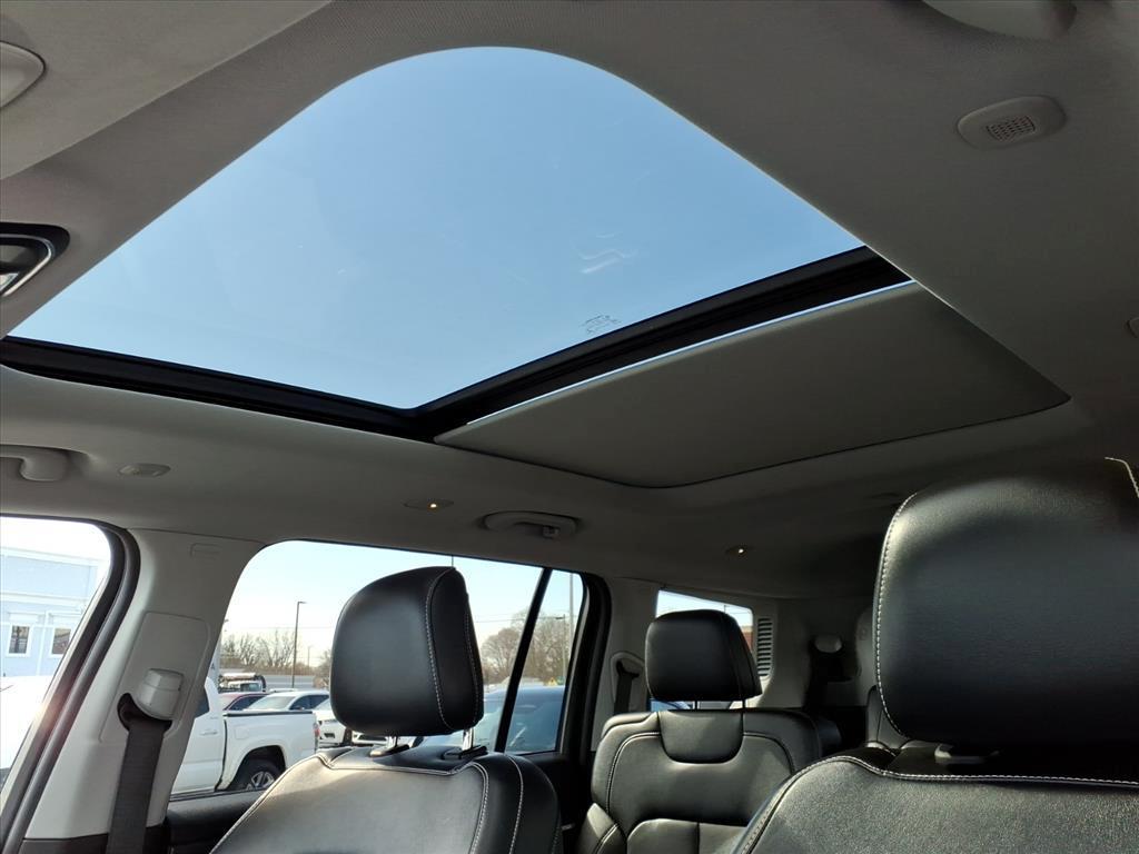 used 2022 Jeep Grand Cherokee L car, priced at $30,184