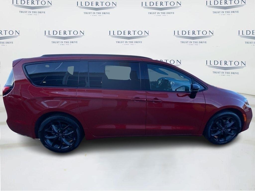 new 2026 Chrysler Pacifica car, priced at $50,570