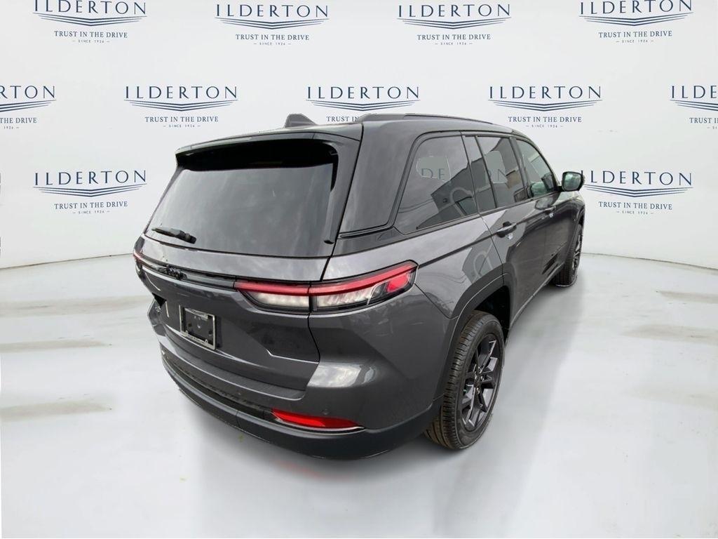 new 2025 Jeep Grand Cherokee car, priced at $46,730