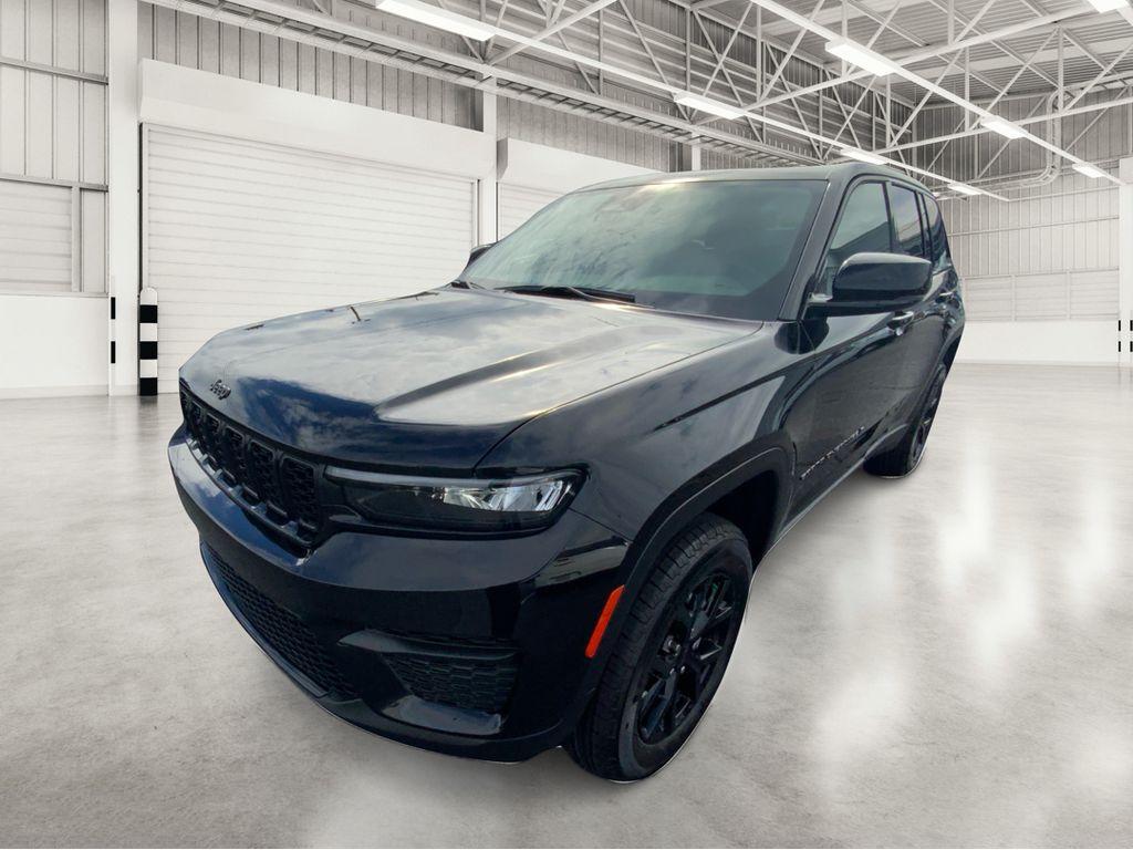 new 2025 Jeep Grand Cherokee car, priced at $38,230