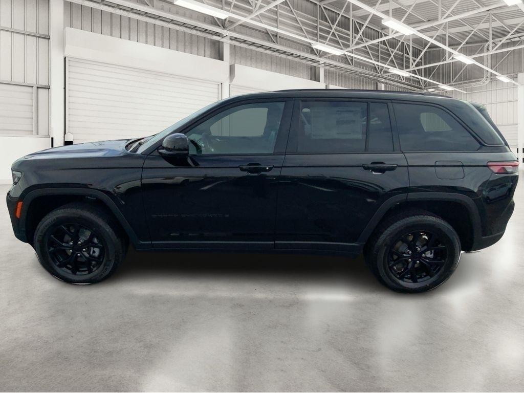 new 2025 Jeep Grand Cherokee car, priced at $36,730