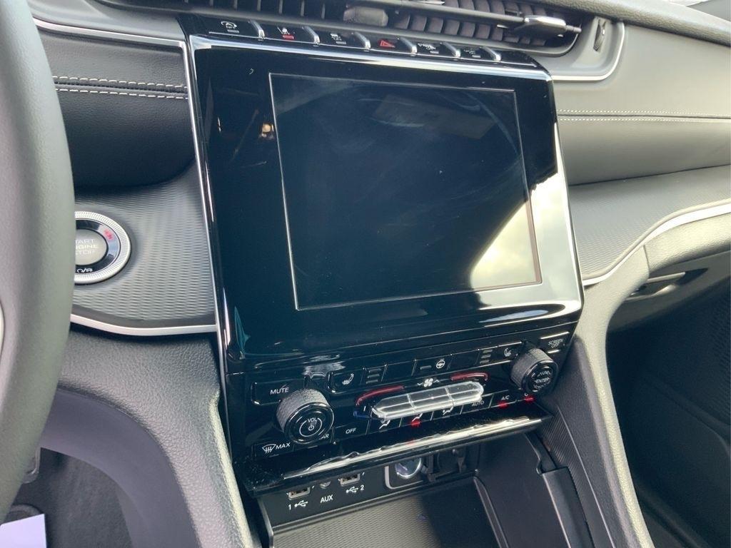 new 2025 Jeep Grand Cherokee car, priced at $36,730