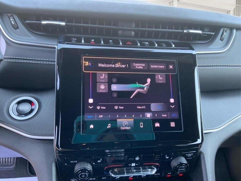 new 2025 Jeep Grand Cherokee L car, priced at $39,775