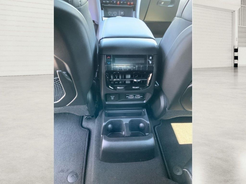 new 2025 Jeep Grand Cherokee L car, priced at $39,775