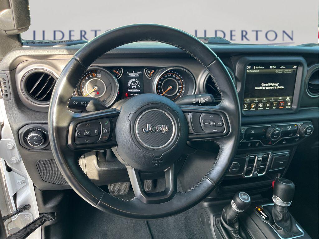 used 2022 Jeep Gladiator car, priced at $30,864