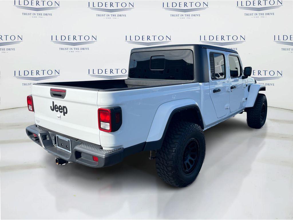 used 2022 Jeep Gladiator car, priced at $30,864