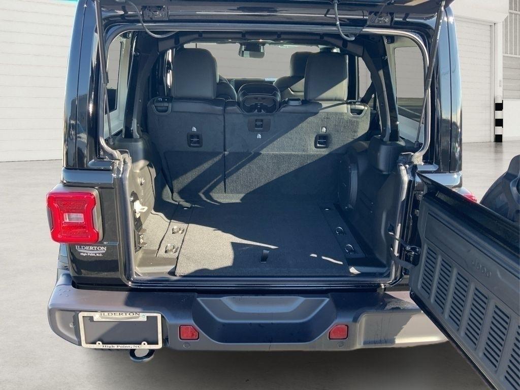 new 2025 Jeep Wrangler car, priced at $47,120