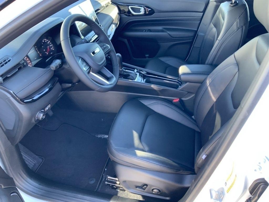 new 2026 Jeep Compass car, priced at $32,105