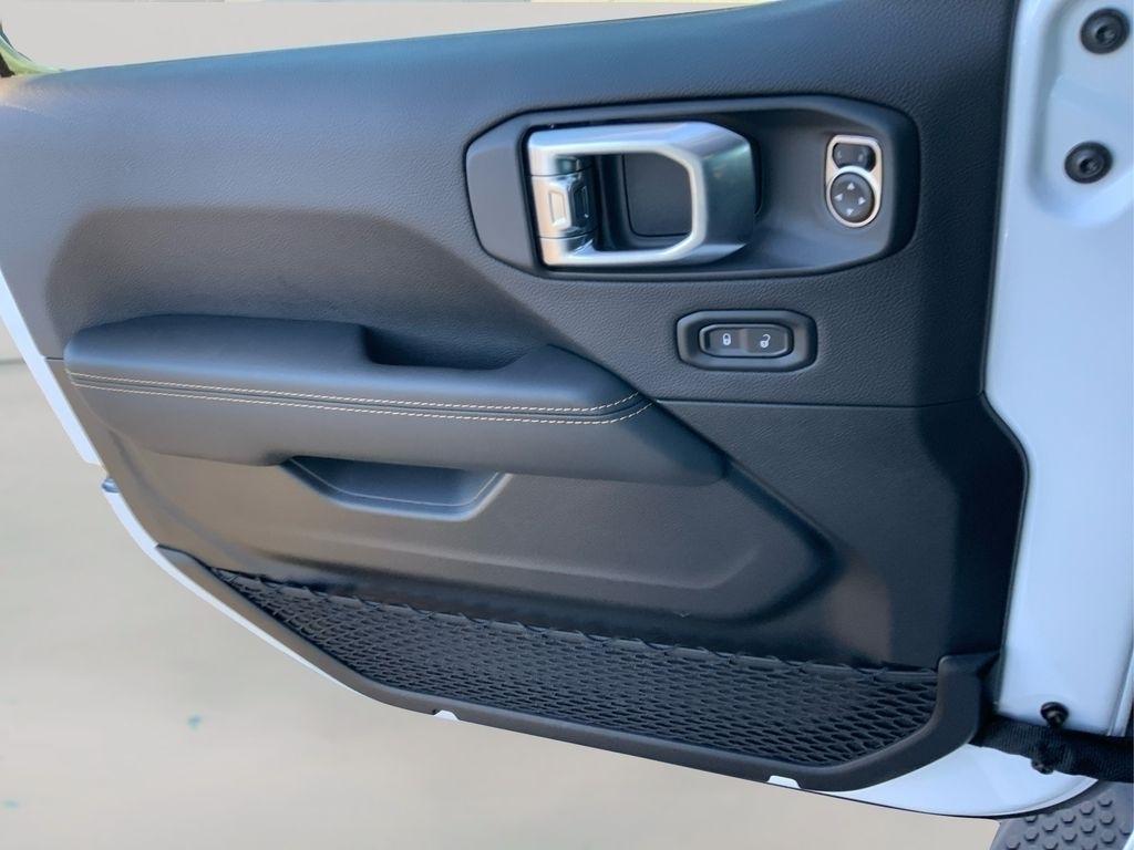 new 2026 Jeep Wrangler car, priced at $51,380