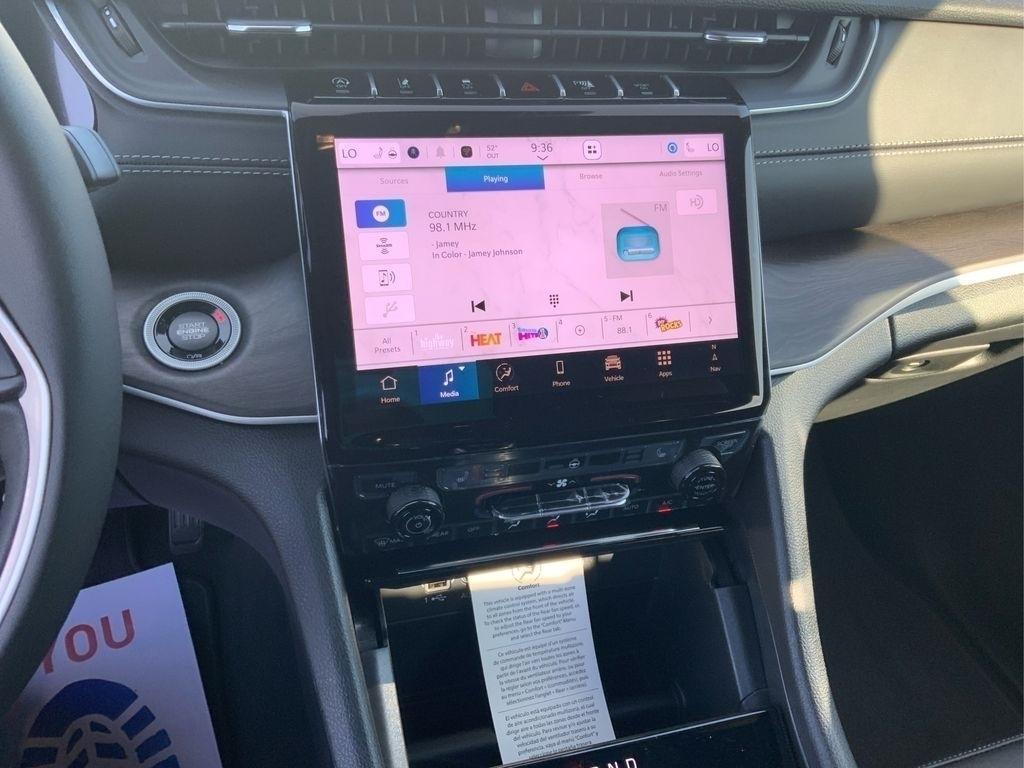 new 2025 Jeep Grand Cherokee L car, priced at $41,220