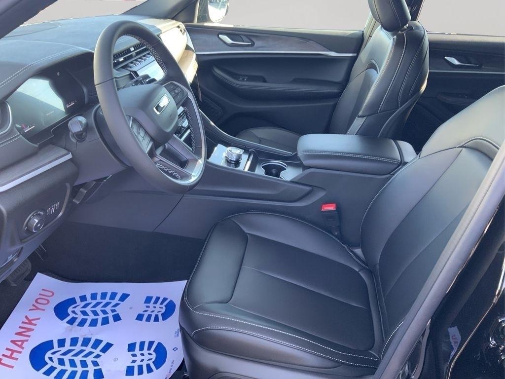 new 2025 Jeep Grand Cherokee L car, priced at $41,220