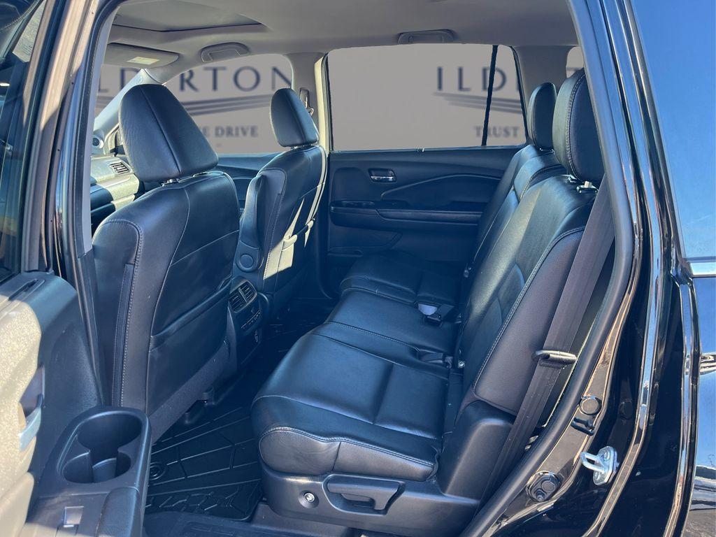 used 2022 Honda Pilot car, priced at $26,495