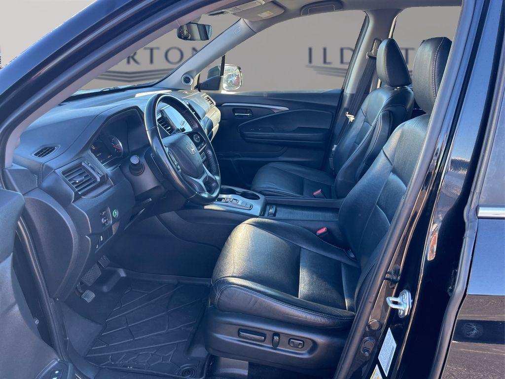 used 2022 Honda Pilot car, priced at $26,495
