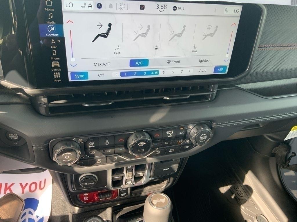 new 2025 Jeep Wrangler car, priced at $58,660