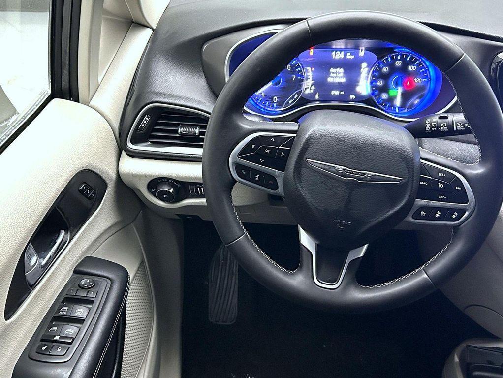 used 2023 Chrysler Pacifica car, priced at $26,690