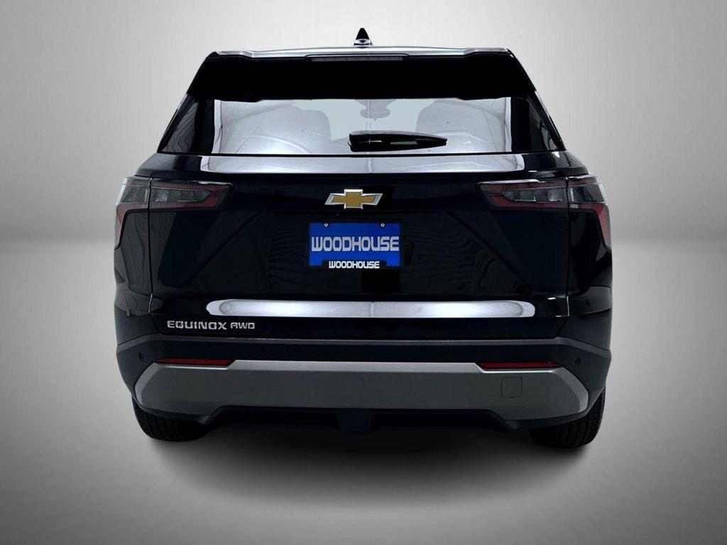used 2025 Chevrolet Equinox car, priced at $28,639
