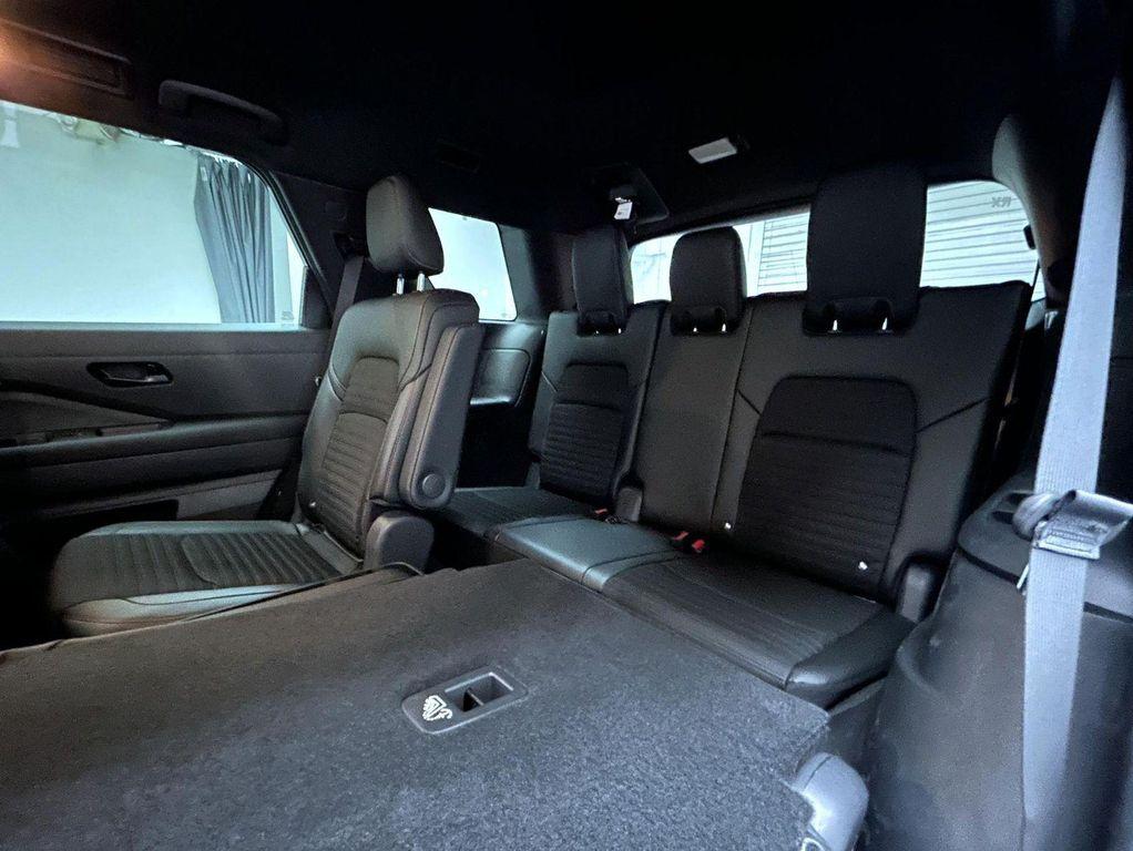 new 2025 Nissan Pathfinder car, priced at $39,381