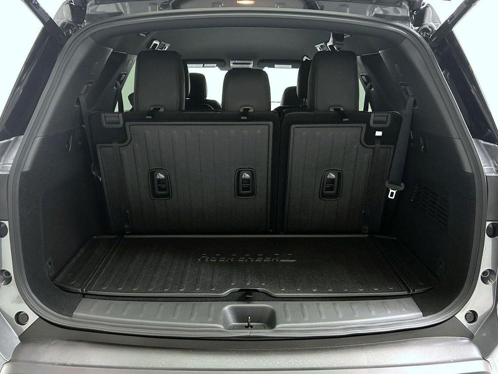 new 2025 Nissan Pathfinder car, priced at $39,381