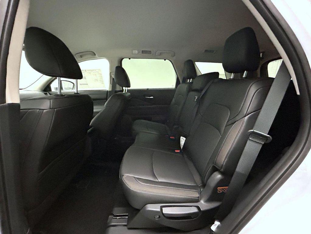 new 2025 Nissan Pathfinder car, priced at $39,096