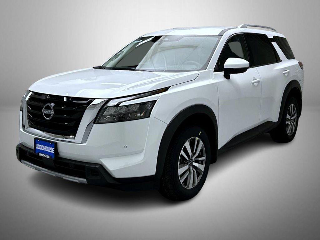 new 2025 Nissan Pathfinder car, priced at $39,096