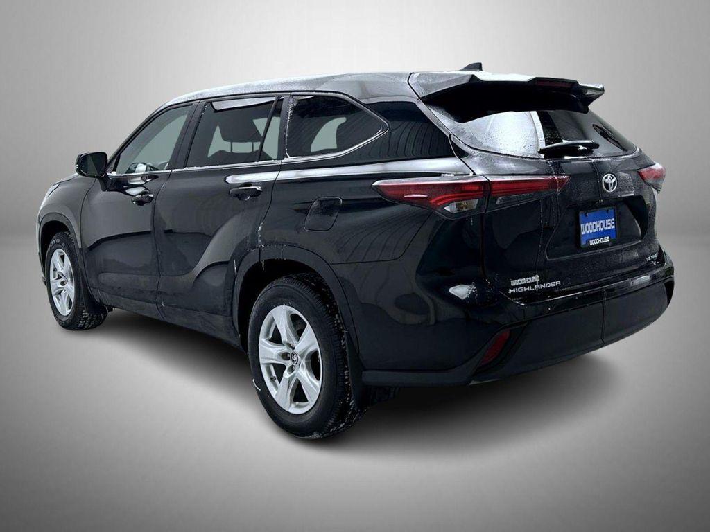 used 2024 Toyota Highlander car, priced at $32,542