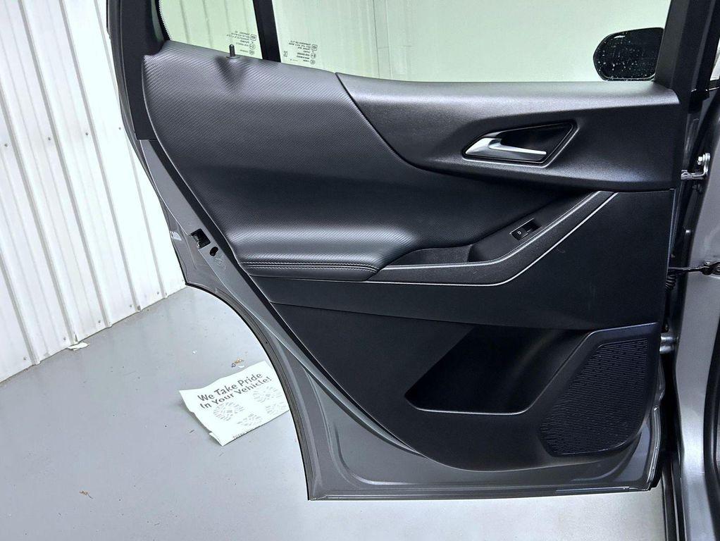 used 2025 Chevrolet Equinox car, priced at $26,996