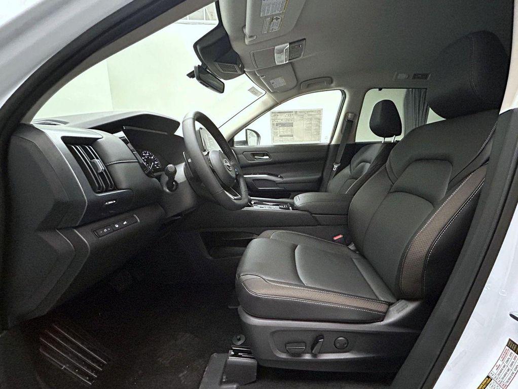 new 2025 Nissan Pathfinder car, priced at $38,096