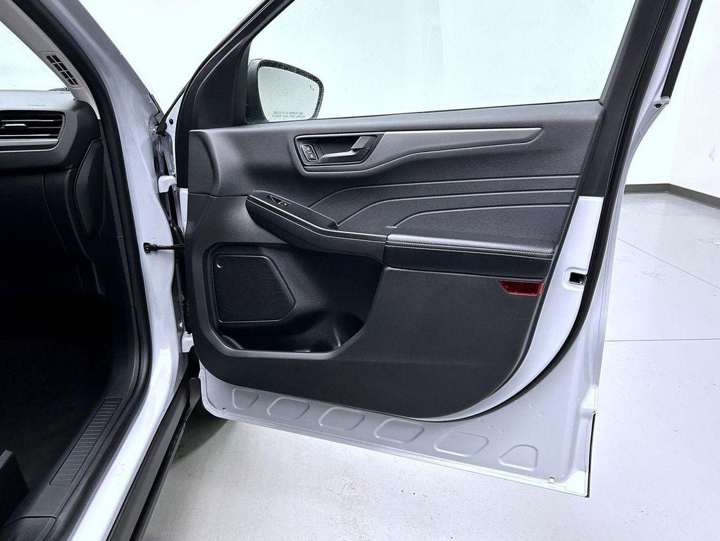 used 2025 Ford Escape car, priced at $23,964