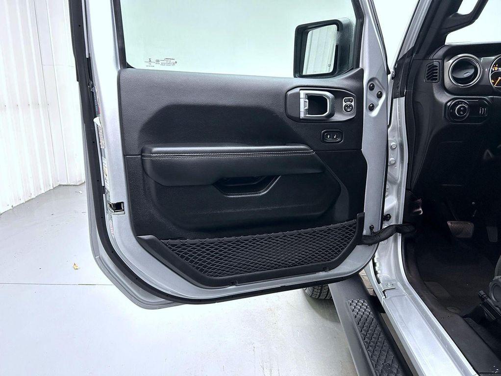 used 2023 Jeep Gladiator car, priced at $29,694