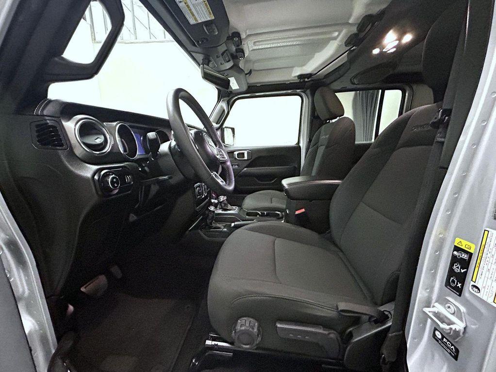 used 2023 Jeep Gladiator car, priced at $29,694