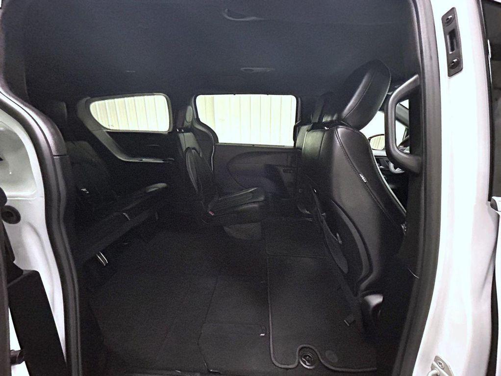 used 2025 Chrysler Pacifica car, priced at $34,696