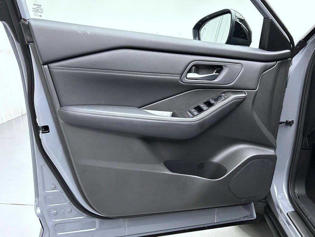 new 2027 Nissan Rogue car, priced at $35,444
