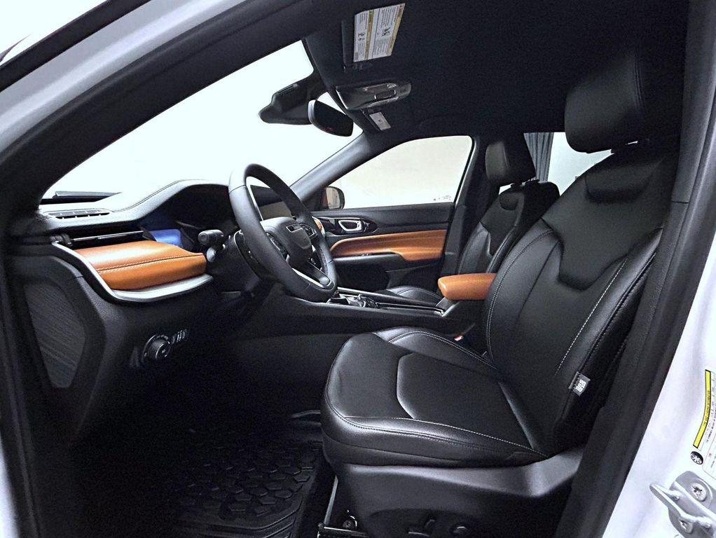 used 2025 Jeep Compass car, priced at $29,291