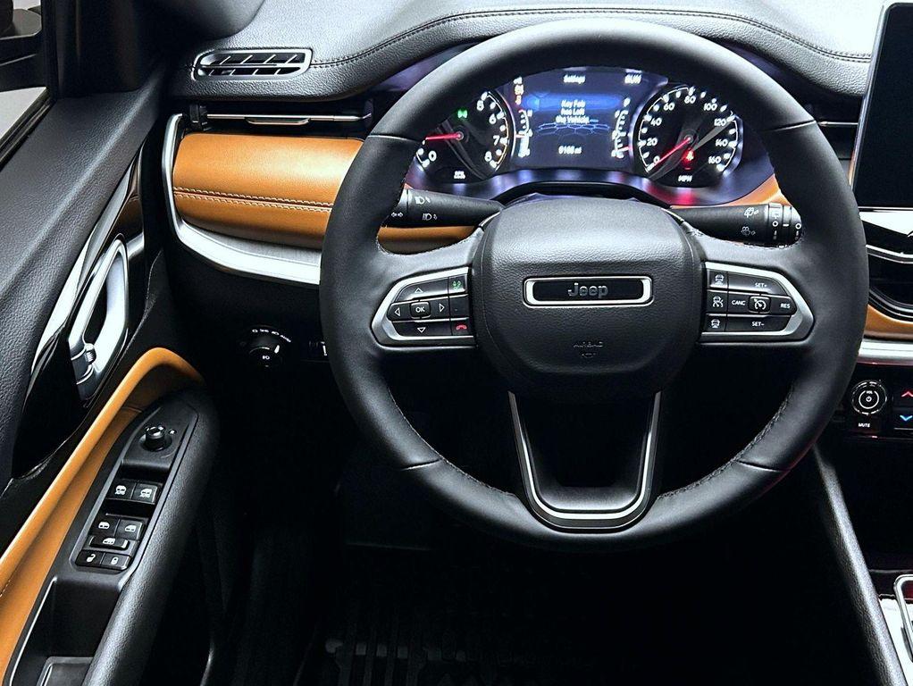 used 2025 Jeep Compass car, priced at $29,291