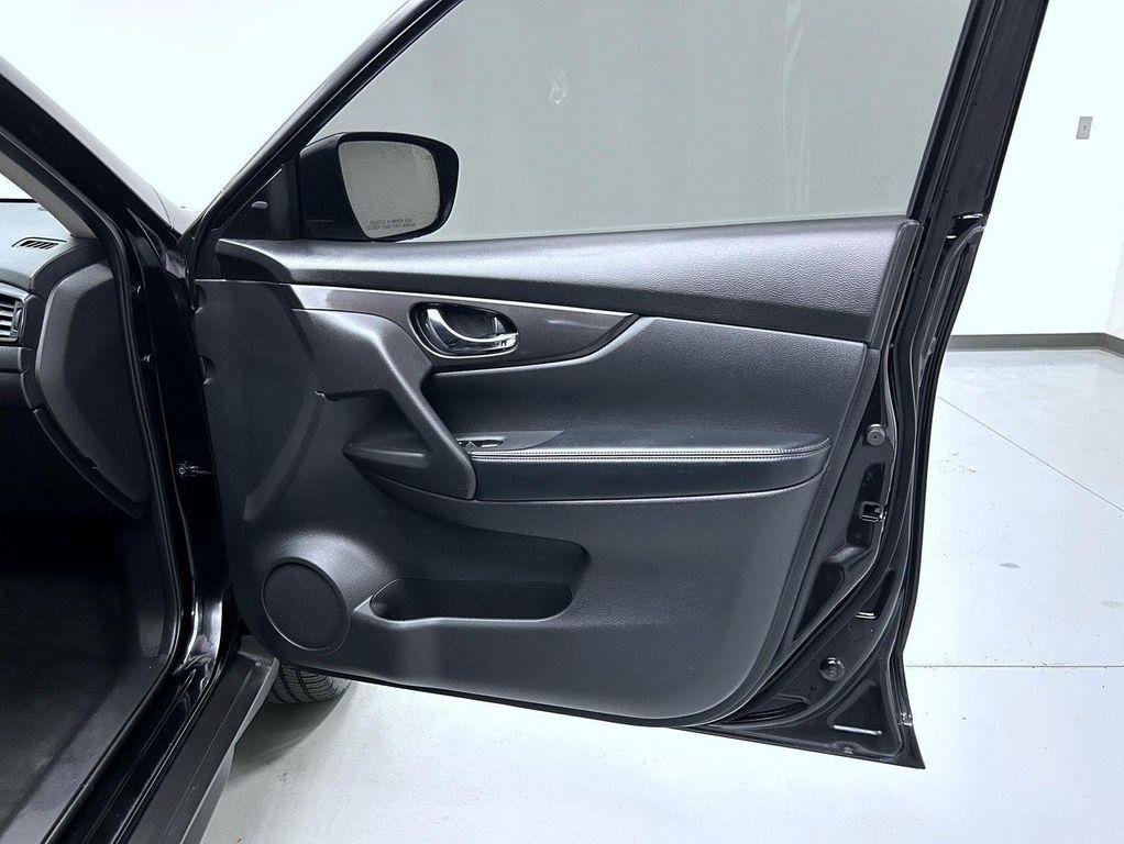 used 2019 Nissan Rogue car, priced at $16,276