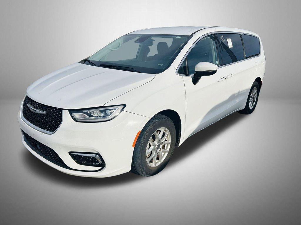 used 2023 Chrysler Pacifica car, priced at $27,450