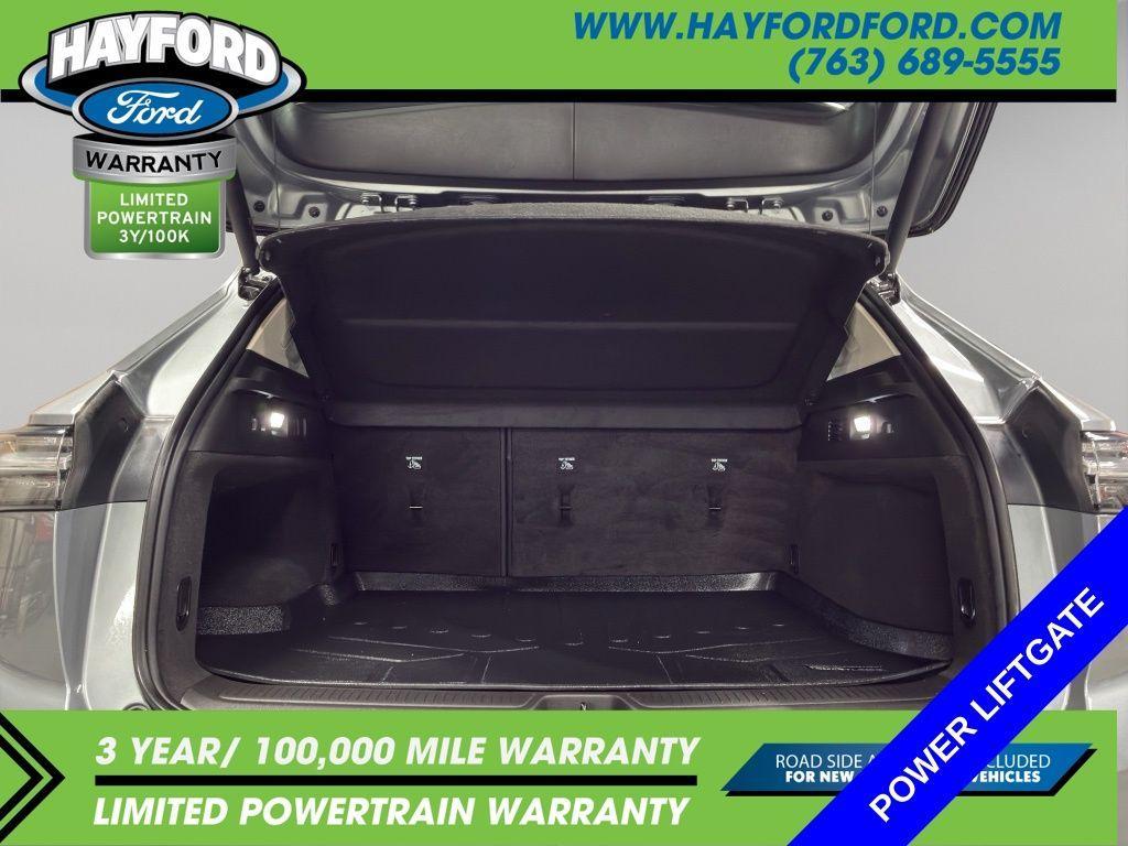 used 2023 Buick Envision car, priced at $33,299