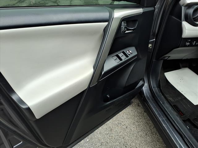 used 2018 Toyota RAV4 car