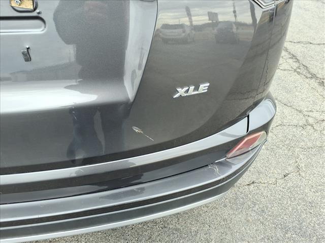 used 2018 Toyota RAV4 car