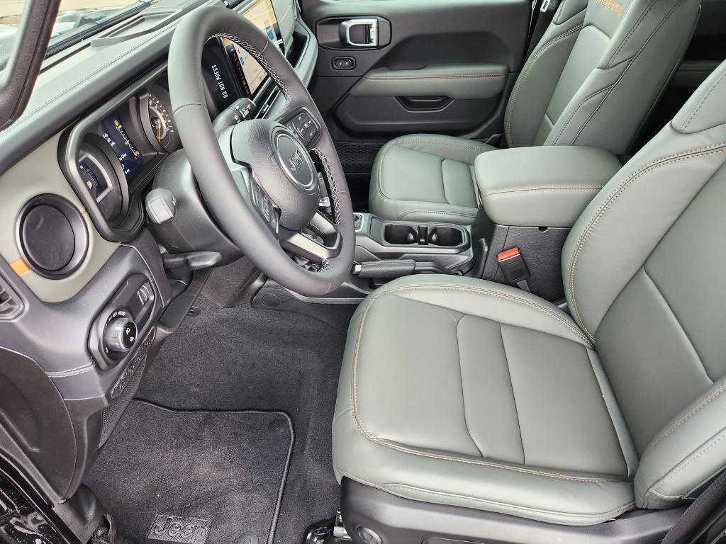 new 2026 Jeep Gladiator car, priced at $58,256