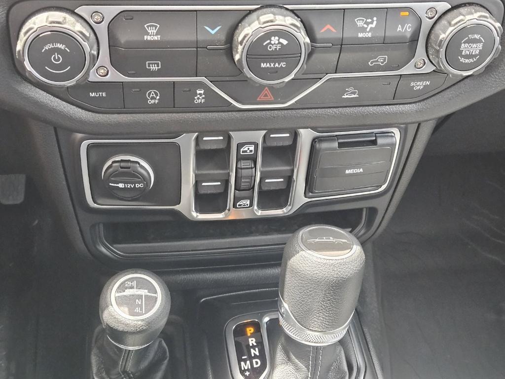 new 2026 Jeep Gladiator car, priced at $38,528