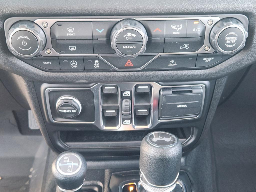 new 2026 Jeep Wrangler car, priced at $38,887