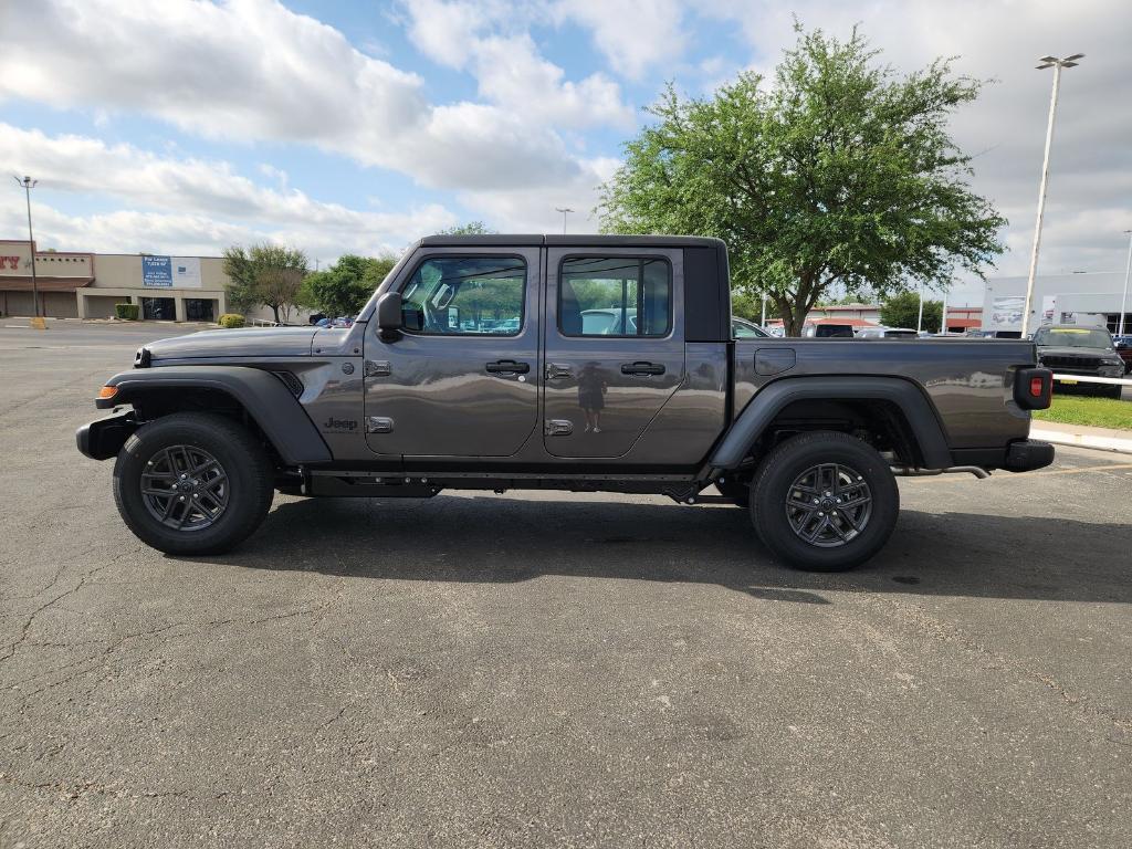 new 2026 Jeep Gladiator car, priced at $39,408