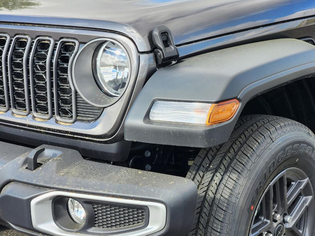 new 2026 Jeep Gladiator car, priced at $39,408