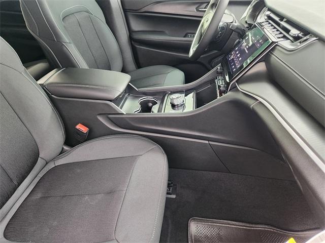 new 2025 Jeep Grand Cherokee L car, priced at $36,375