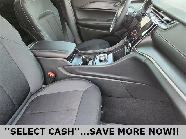 new 2025 Jeep Grand Cherokee L car, priced at $33,275