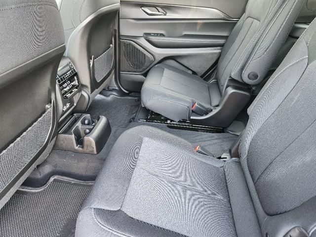 new 2025 Jeep Grand Cherokee L car, priced at $33,275