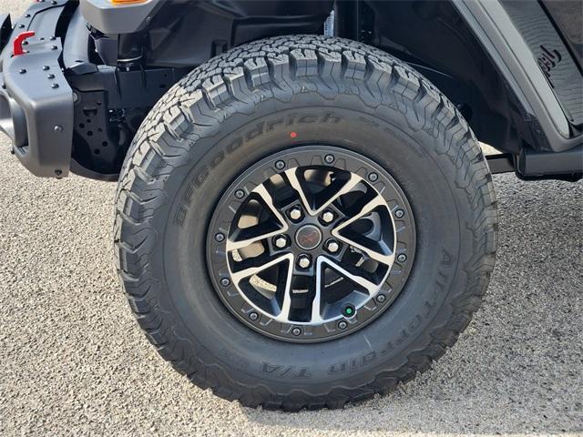 new 2025 Jeep Wrangler car, priced at $60,460